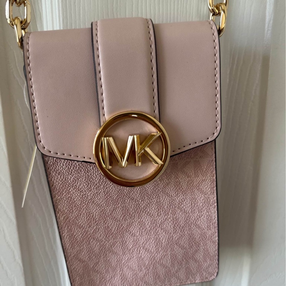 Michael Kors Blush Pink Pebbled Leather Crossbody Phone Pouch with Gold MK